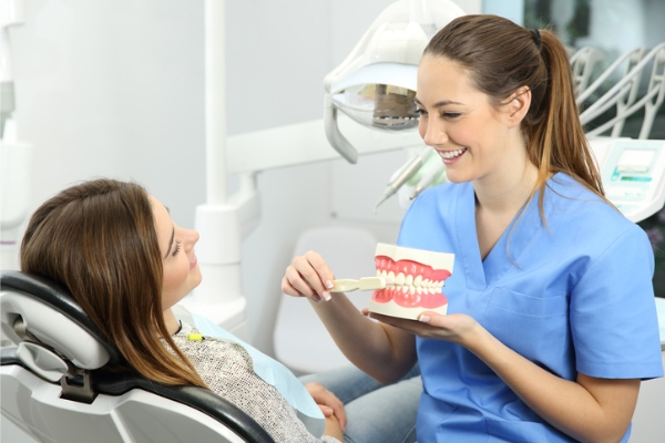 Dentálna hygienička