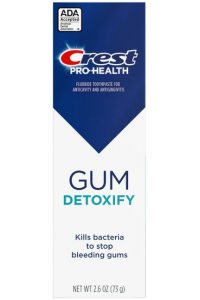 Zubná pasta proti zápalu ďasien Crest GUM DETOXIFY